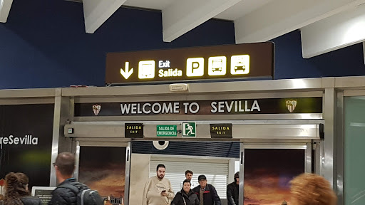 Hertz Alquiler De Coches - Seville Airport