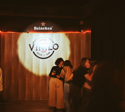 Vinilo Rock Bar