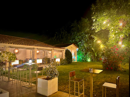 Santaclarita Restaurant & Garden