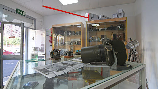 Reparación de cámaras fotográficas (STAF)
