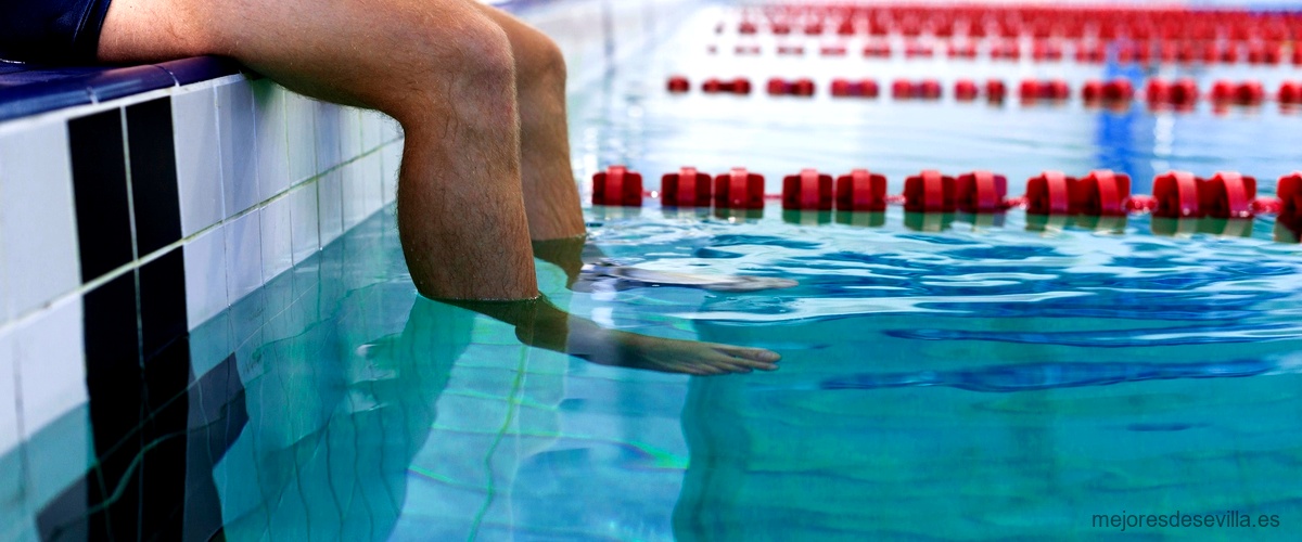 ¿Cómo es la piscina climatizada en un gimnasio en Sevilla?