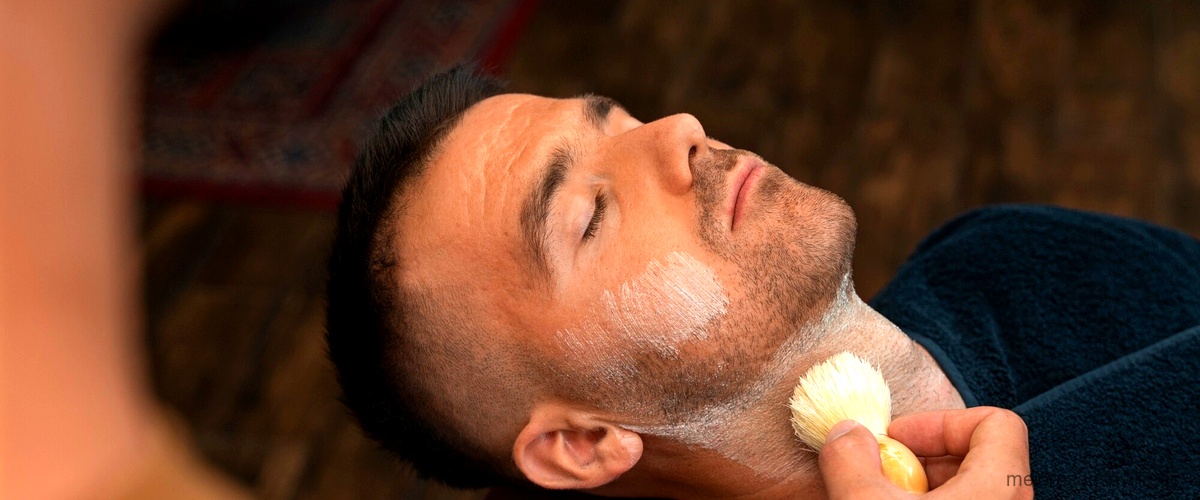 Los beneficios de una limpieza facial profesional para hombres